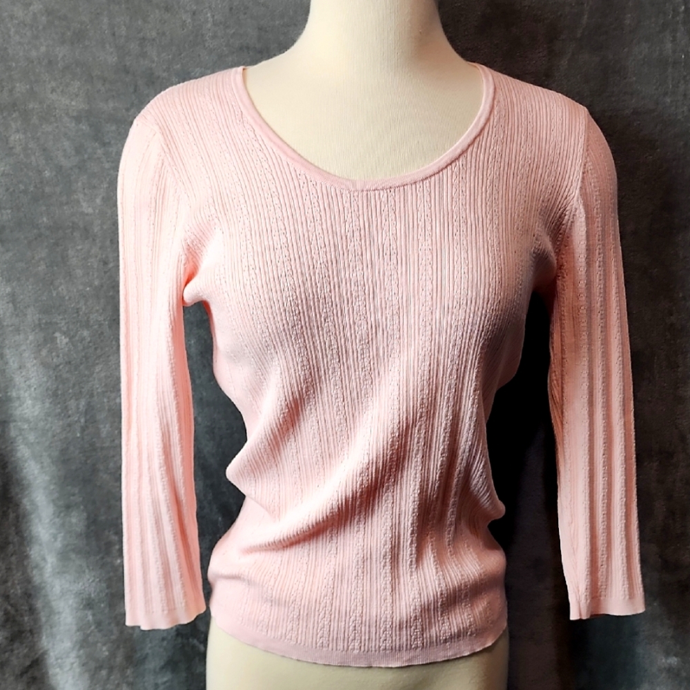 Ann Taylor Light Pink Knit Top Size M 56% Silk